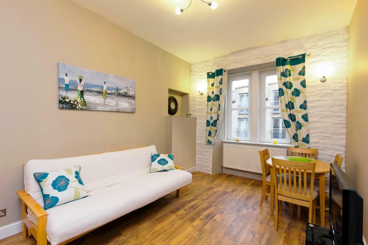 Stylish Apartment Near Royal Mile Edinburg Exteriör bild